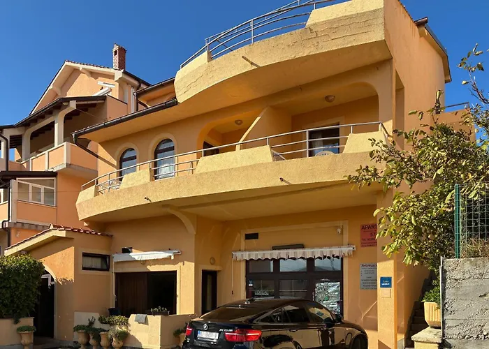 Apartamento Amazing In With Wifi Lopar